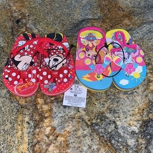 Toddler sandals 5/6. Minie and Mickey and paw patrol. read description